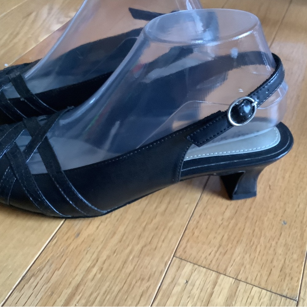 Easy Street Black Slingback Sandals with Kitten Heel